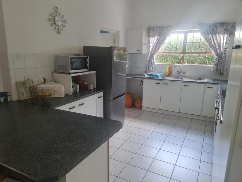 3 Bedroom Property for Sale in Sandbaai Western Cape